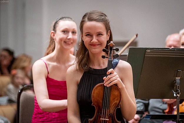 Padesátka nám sluší: výstava k 50. sezóně Komorní filharmonie Pardubice