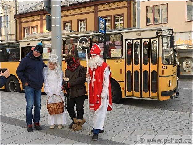 Mikulášský trolejbus v Pardubicích