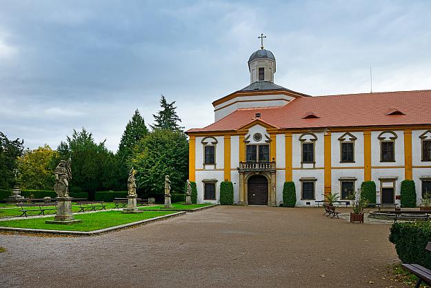 Zámek Choltice