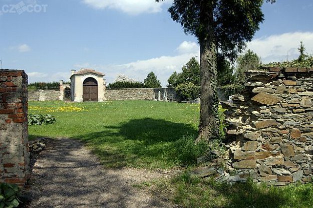 Přelouč - Jewish cemetery