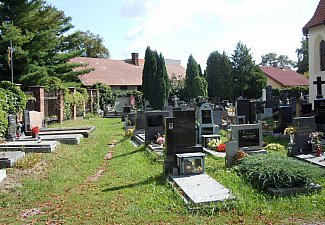 Pardubičky - cemetery